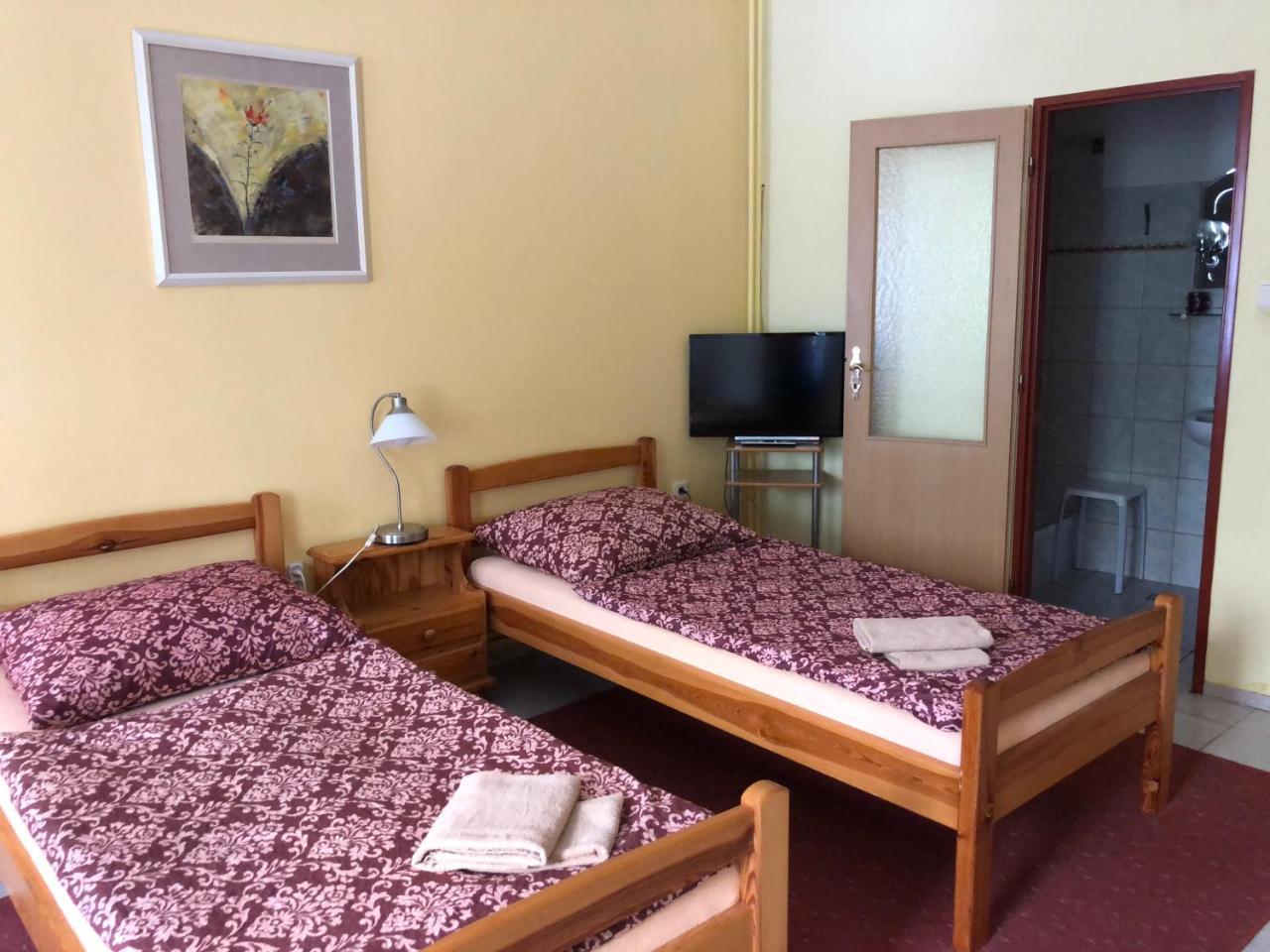 Guest House U Nahonu Хрудим Экстерьер фото
